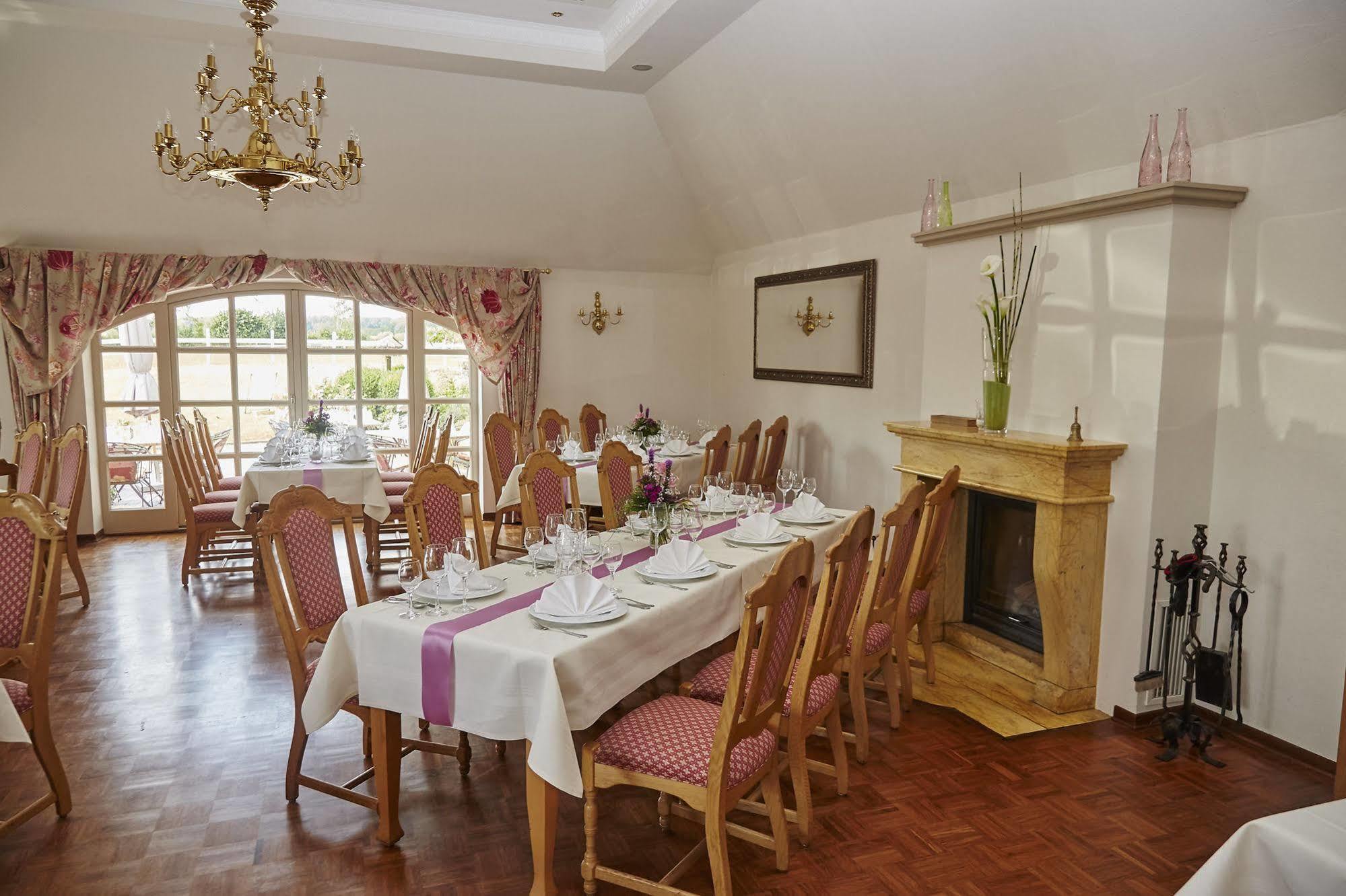 Flair-hotel Neeth Lehmkuhlen